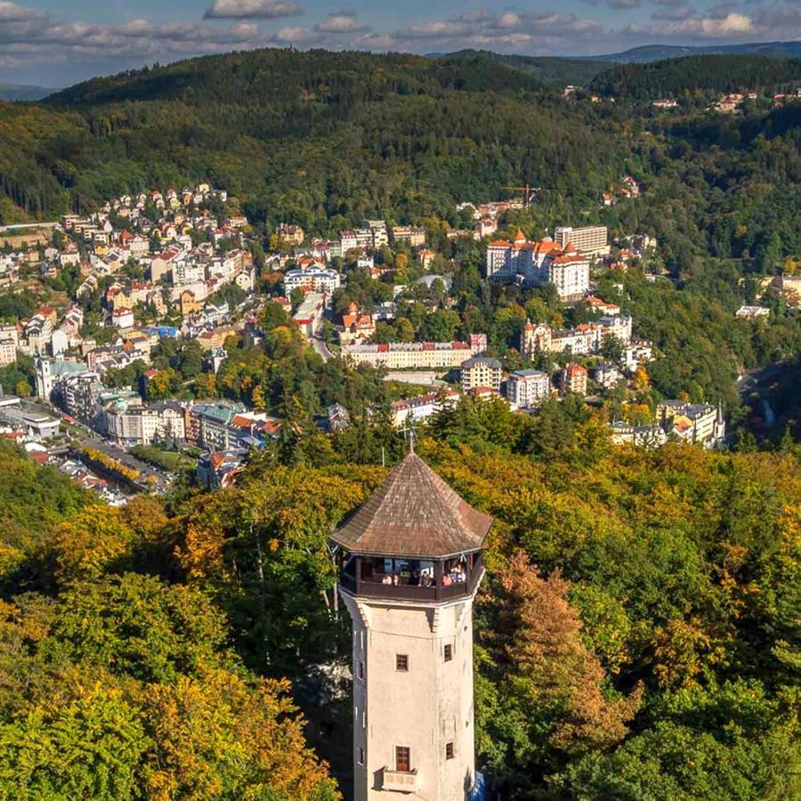 Karlsbad Family Apartment エクステリア 写真